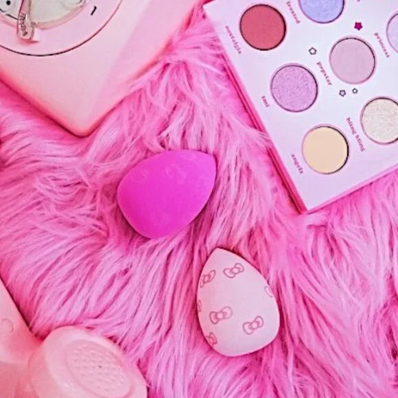 The Crème Shop x Sanrio Hello Kitty Y2K Premium Plush Blender Duo Makeup Sponges - Picture 8 of 8